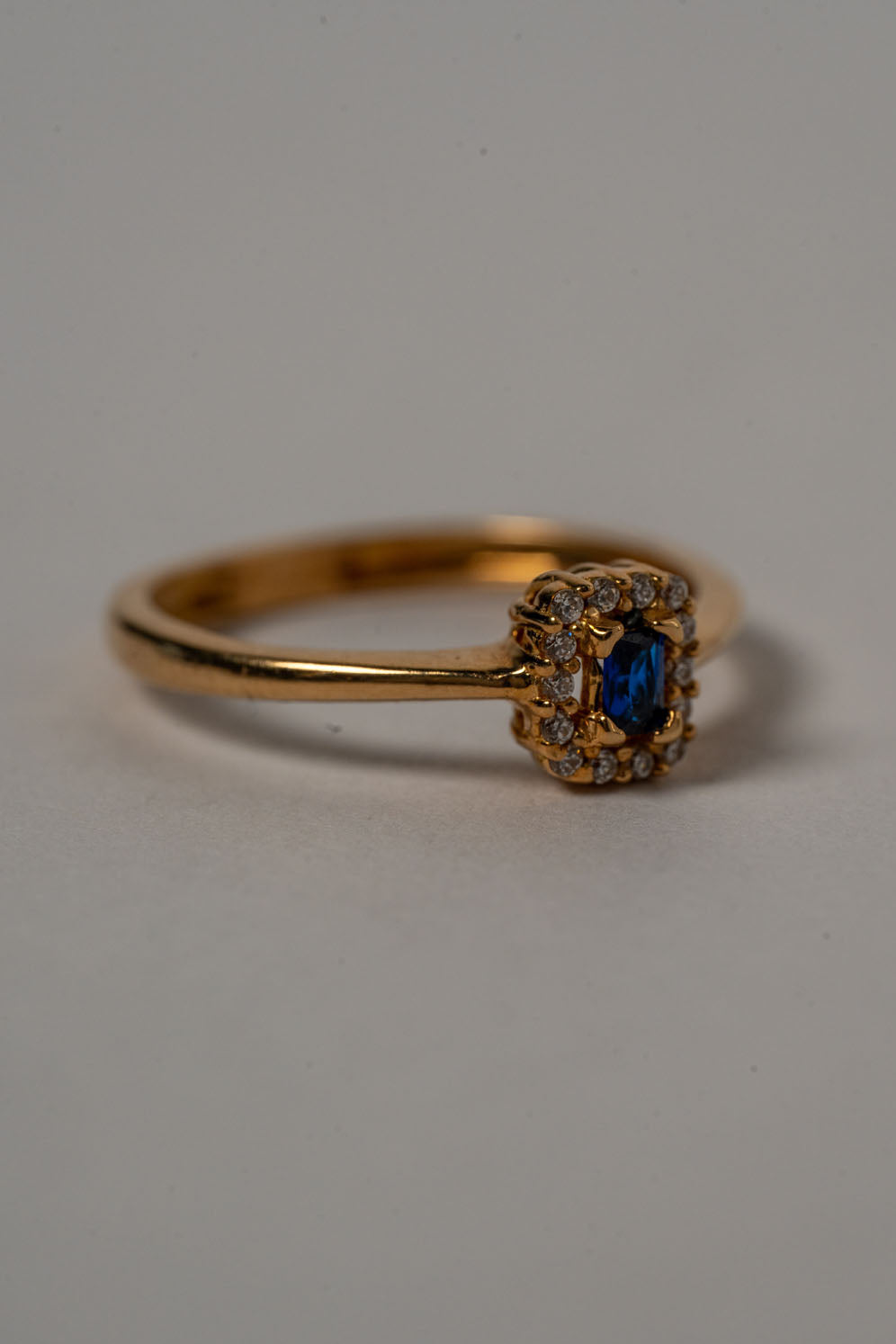 ANILLO CIRCON CUADRADO AZUL