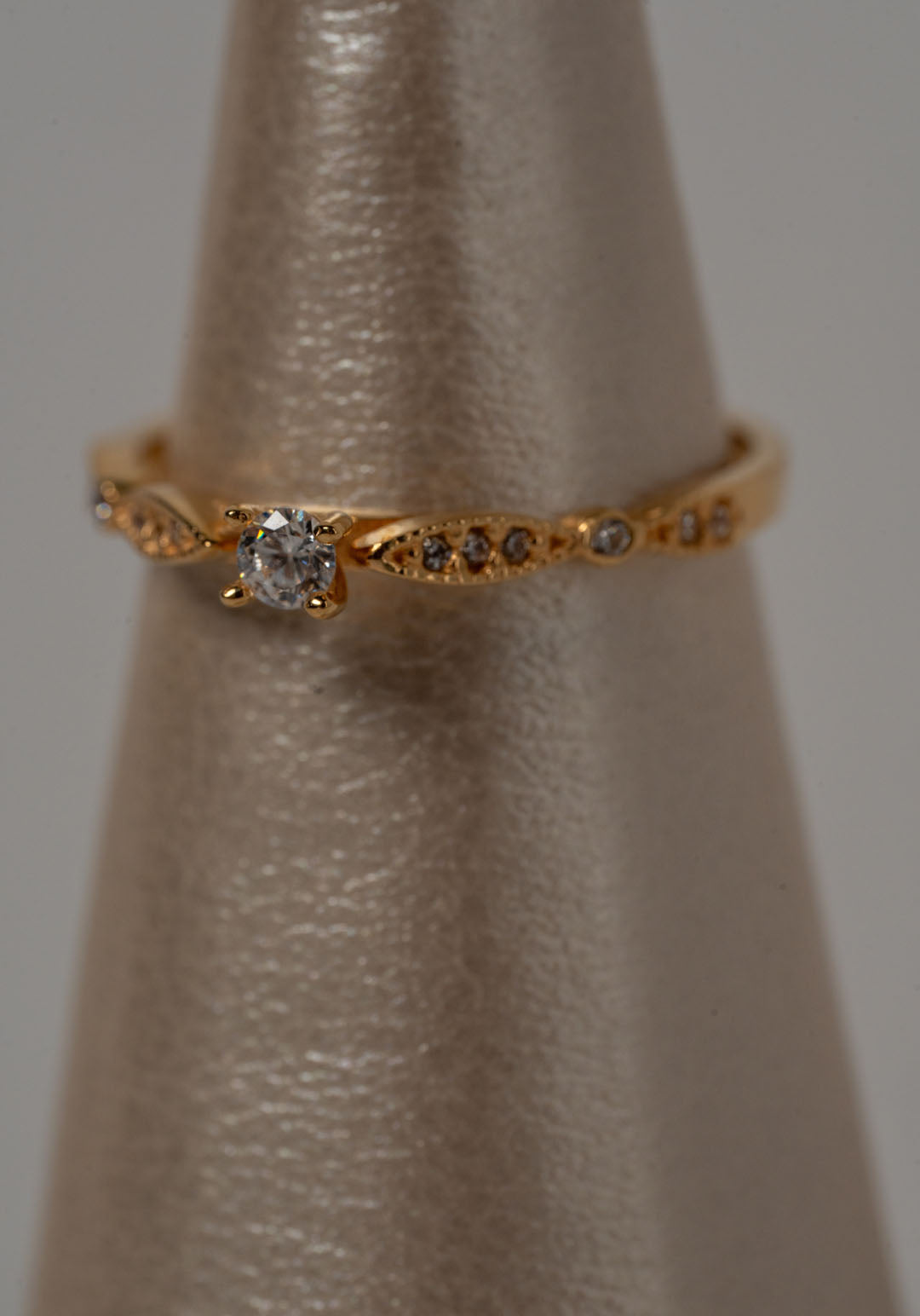 ANILLO CON CIRCON