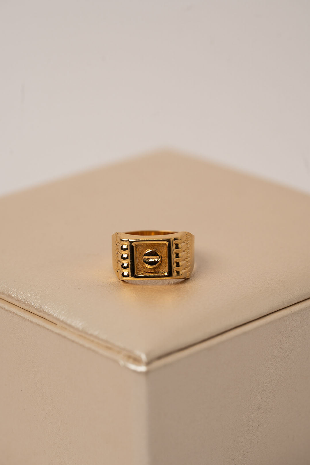 Anillo Troquelado